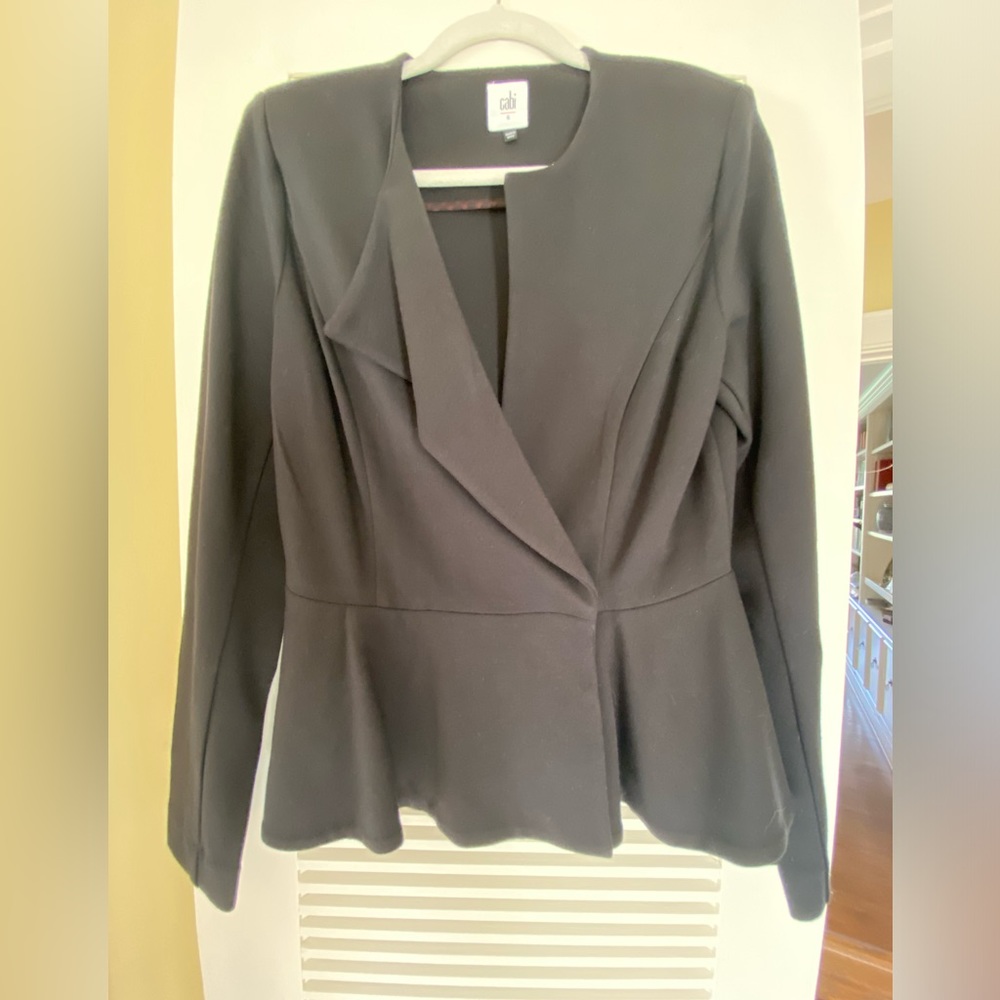 CaABi jacket sz 6 new without tags never worn excellent condition